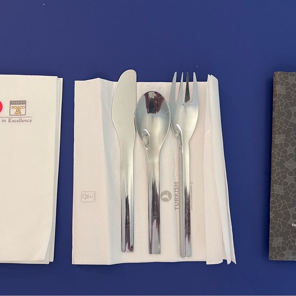 Turkish Airlines Business Class Tableware & Napkins